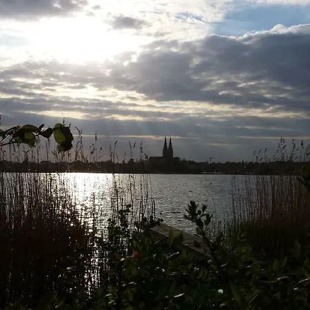 Holzhaus Trollbluemchen Am Wald Und Holiday home *