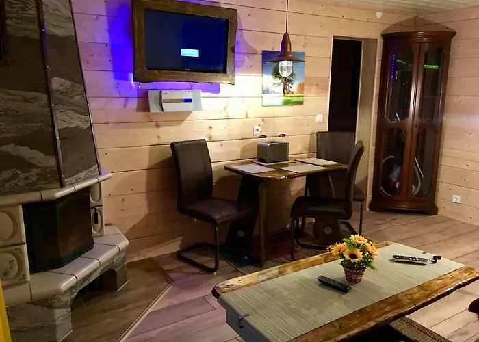 Holzhaus Trollbluemchen Am Wald Und *