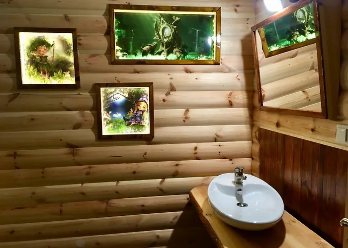 بيت للعطل Holzhaus Trollbluemchen Am Wald Und نيوروبين